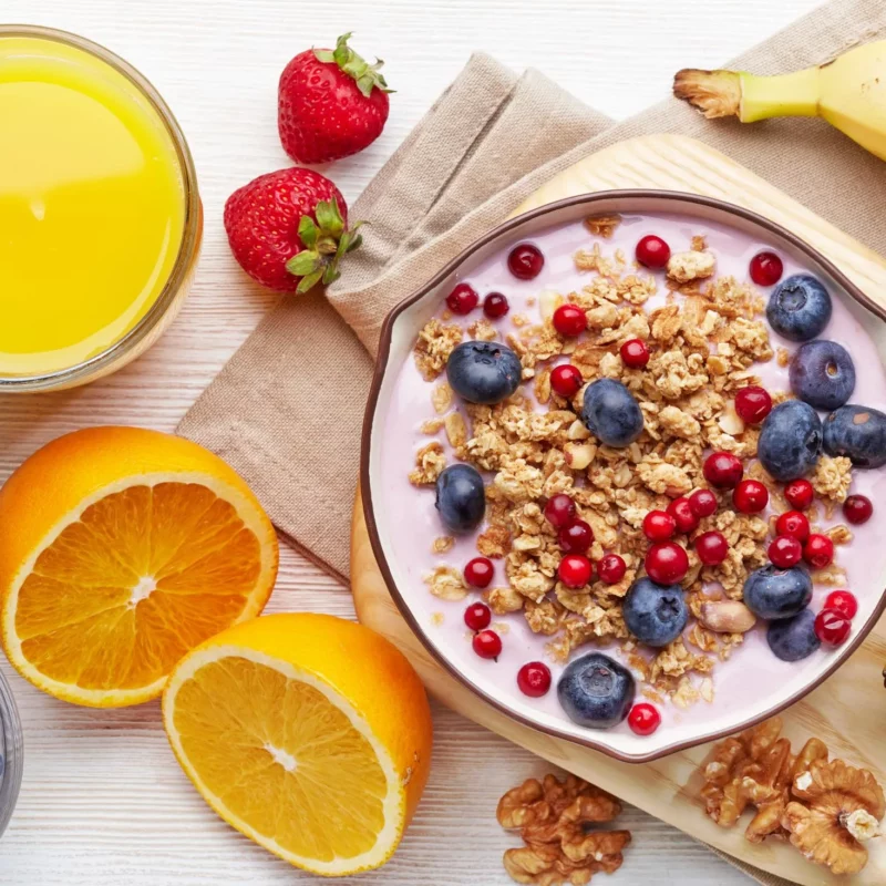 healthy breakfast - Elena Aletraris